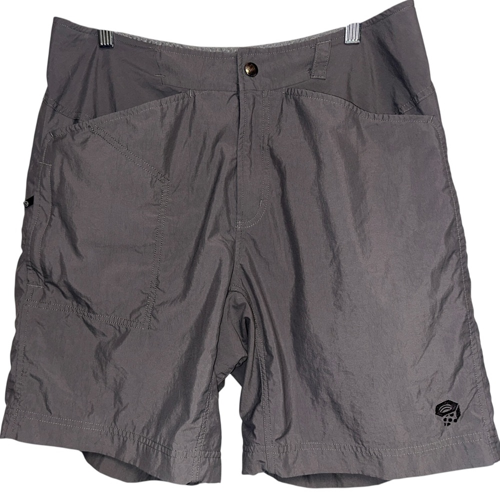 Mountain Hardwear Men’s Sz Medium Shorts - Inseam: Long. Velcro Rear Pockets